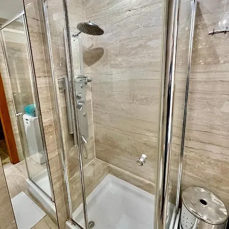 Gold 4 Metro Wifi 65'tv Netflix Hbo Appletv Disney_ *