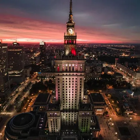 Gold 4 Metro Wifi 65'tv Netflix Hbo Appletv Disney_ Apartment *