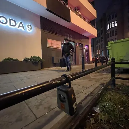 Gold 4 Metro Wifi 65'tv Netflix Hbo Appletv Disney_ *