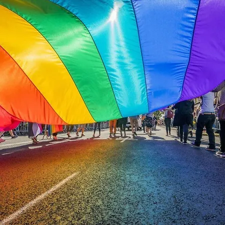 Gold 4 Metro Wifi 65'tv Netflix Hbo Appletv Disney_