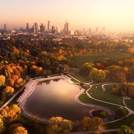 Διαμέρισμα Gold 4 Metro Wifi 65'tv Netflix Hbo Appletv Disney_ Βαρσοβία