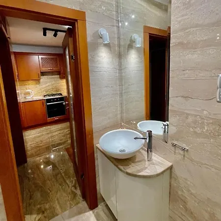 Gold 4 Metro Wifi 65'tv Netflix Hbo Appletv Disney_