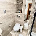 Apartamento Gold 4 Metro Wifi 65'tv Netflix Hbo Appletv Disney_